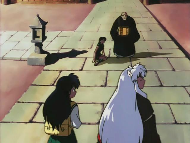 Otaku Gallery  / Anime e Manga / Inu-Yasha / Screen Shots / Episodi / 013 - L`enigma della luna nuova! Inuyasha dai capelli neri! / 059.jpg